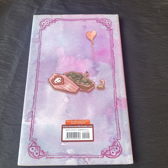 Zombie in Love 🧟‍♂️❤️🧟‍♀️ book by Kelly DiPucchio - Picture 2 of 4